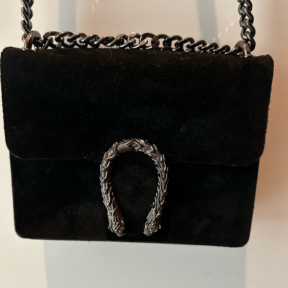Source Unknown Black Crossbody Bag with Silver Chain